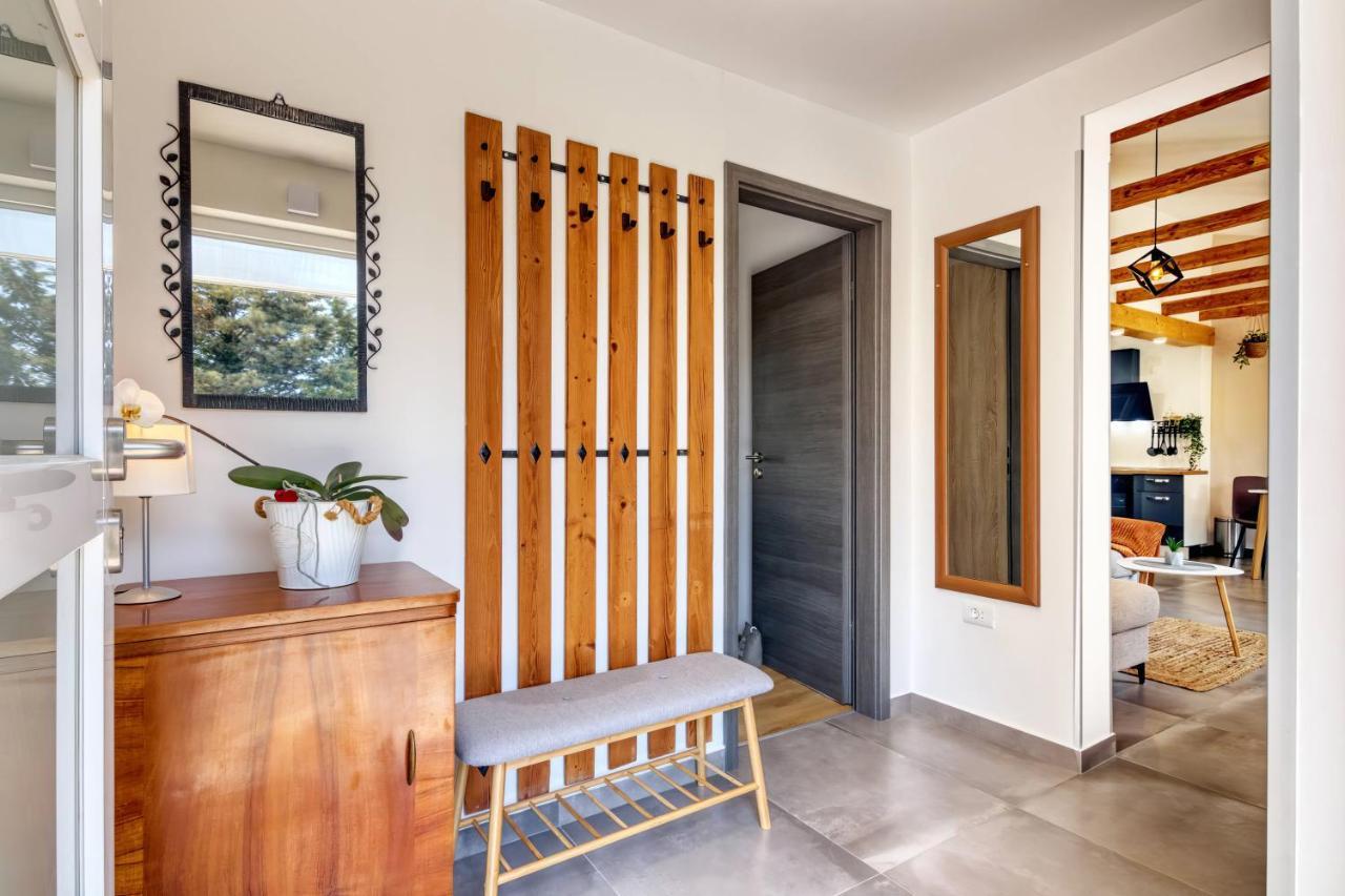 מדולין Holiday House "Laurus Garden" With Private Parking מראה חיצוני תמונה