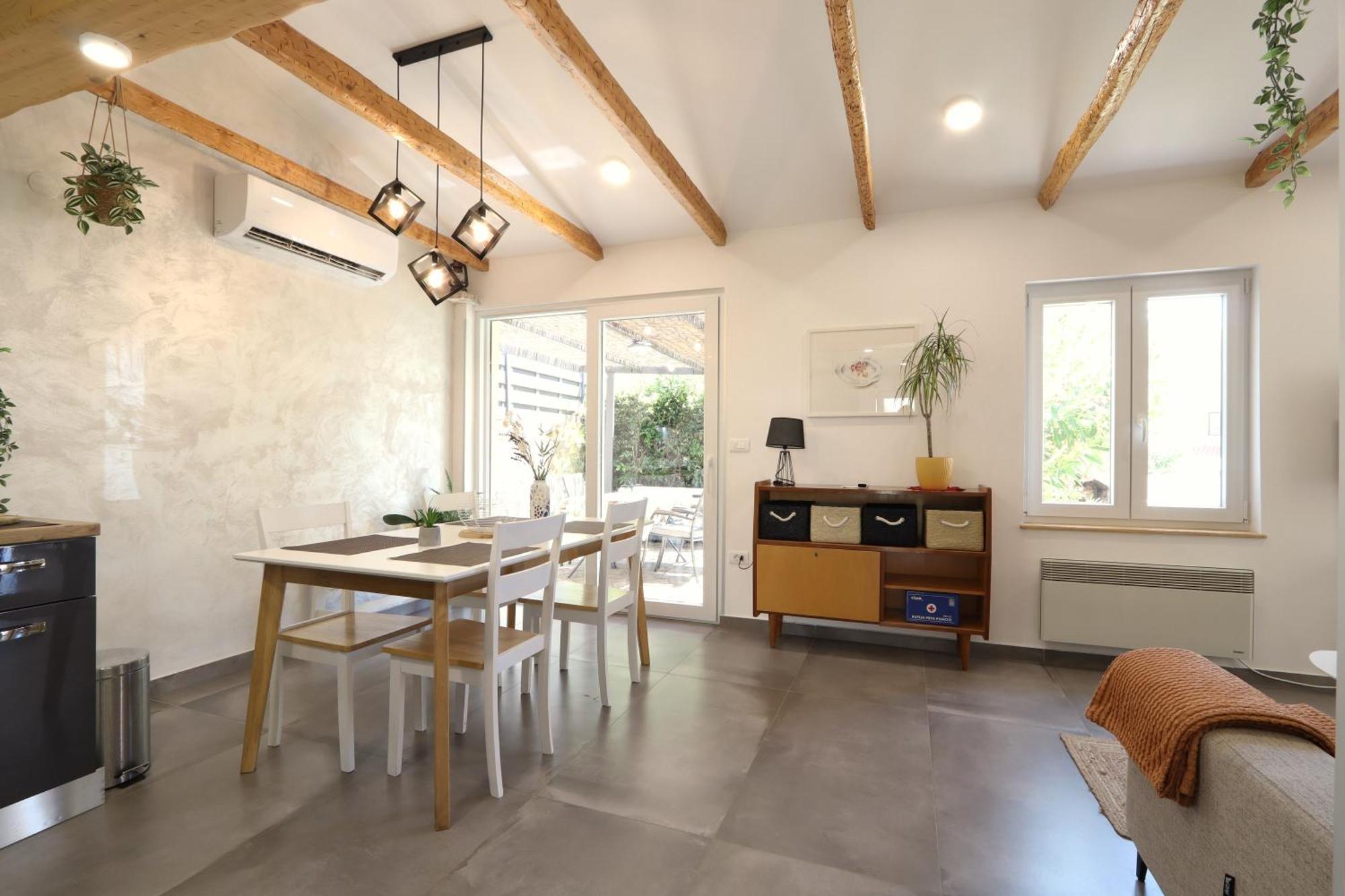 מדולין Holiday House "Laurus Garden" With Private Parking מראה חיצוני תמונה